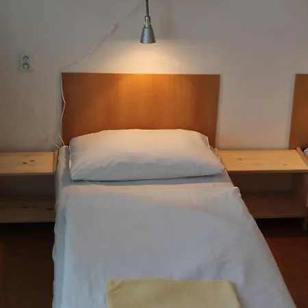 游人旅馆 * 兹沃伦