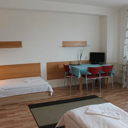 游人旅馆 * 兹沃伦